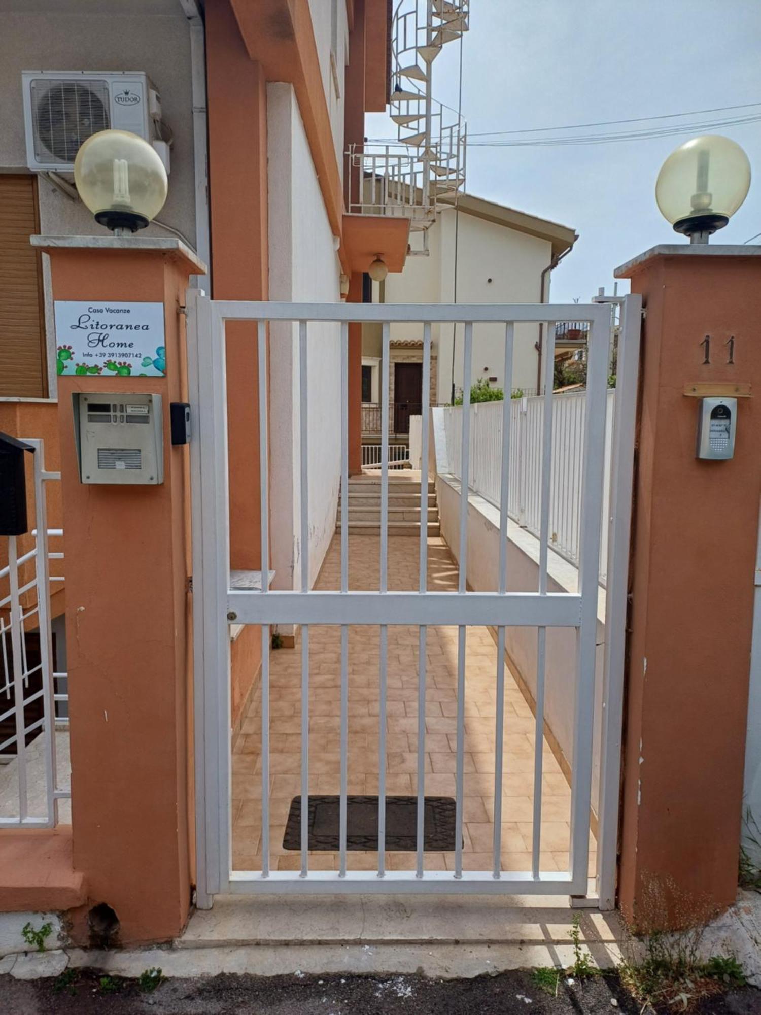Litoranea Home Santa Flavia Exterior foto